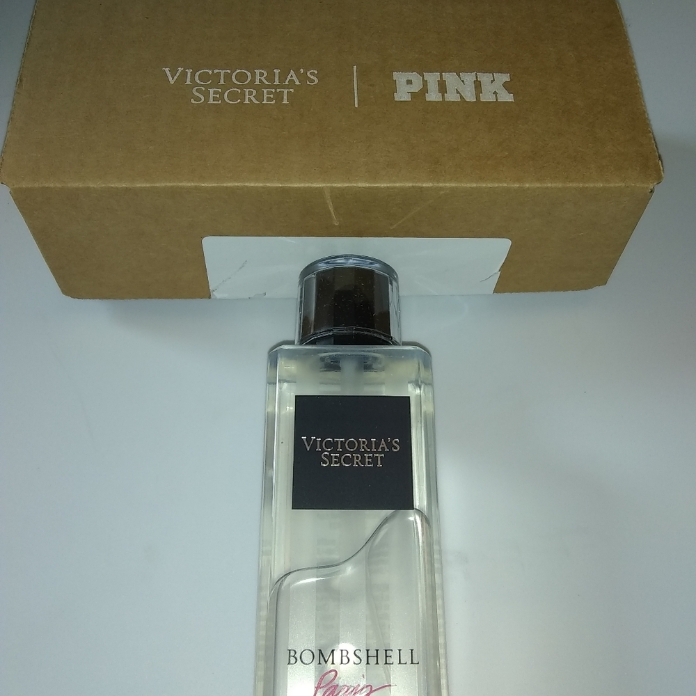 Bombshell, VS spray mist nwt